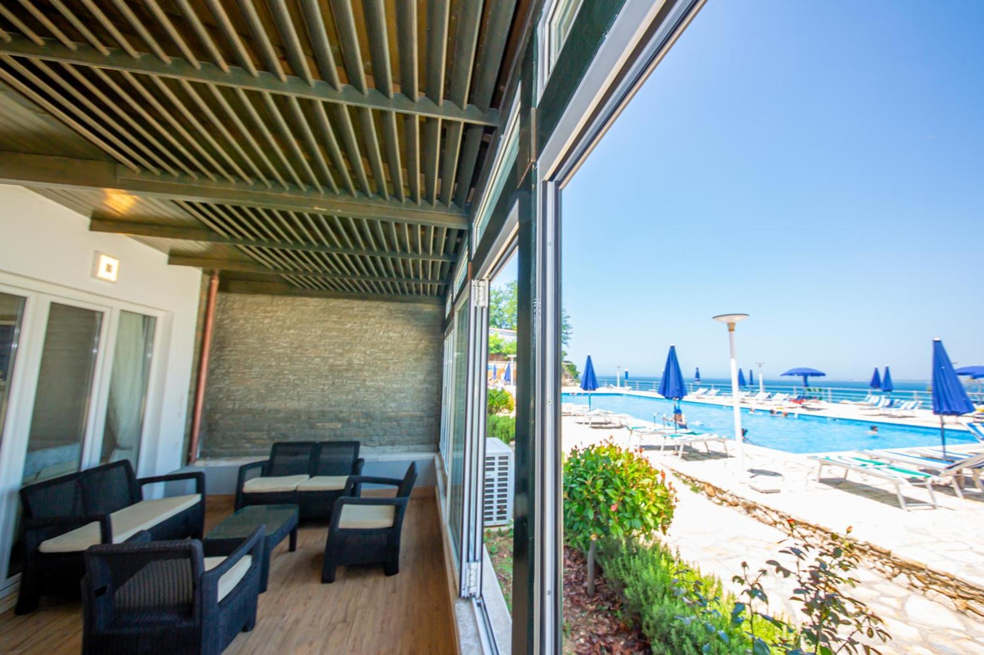 Luxury Villa 2 فلورا المظهر الخارجي الصورة