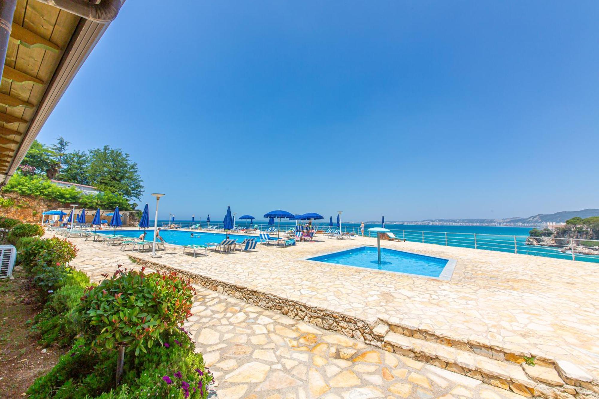 Luxury Villa 2 فلورا المظهر الخارجي الصورة
